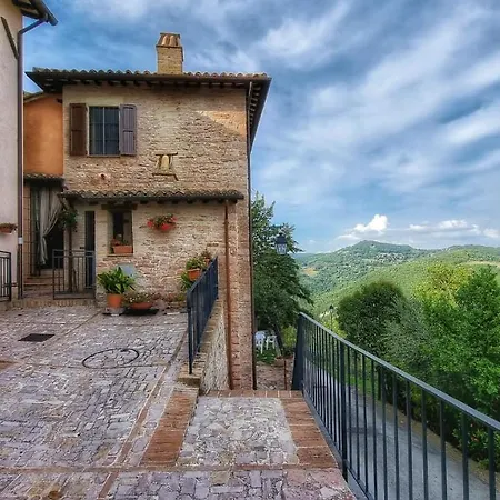 La Casa Della Maestra Localita San Giovanni Lägenhet Spello